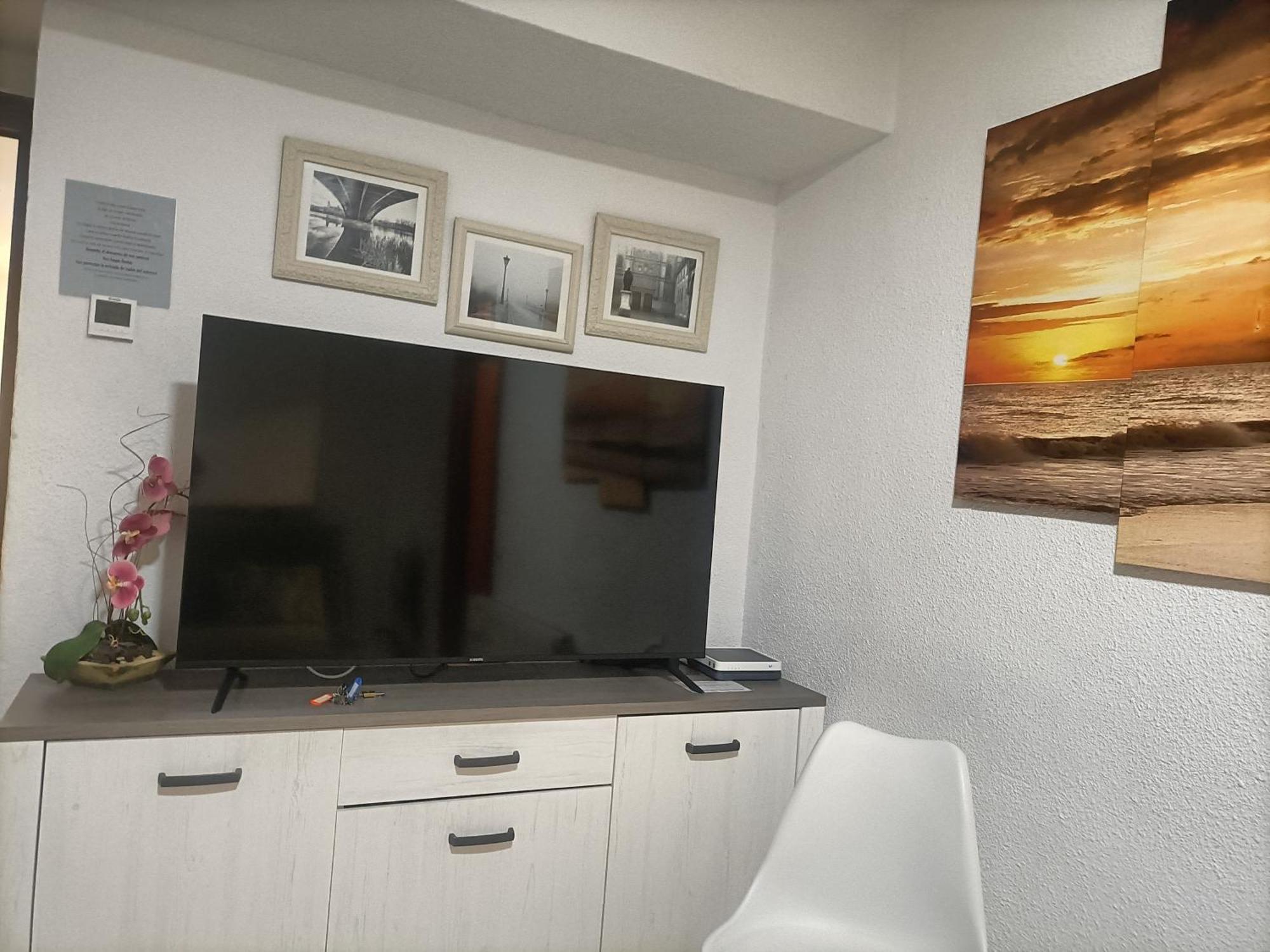 Apartamento Espacioso Frente Al Corte Ingles Con Plaza De Garaje Gratis - Vu75 Salamanca Eksteriør billede