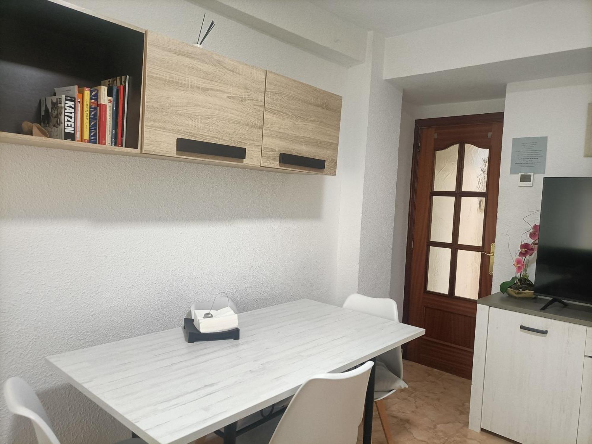 Apartamento Espacioso Frente Al Corte Ingles Con Plaza De Garaje Gratis - Vu75 Salamanca Eksteriør billede